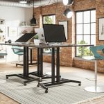 office-desk-laptop